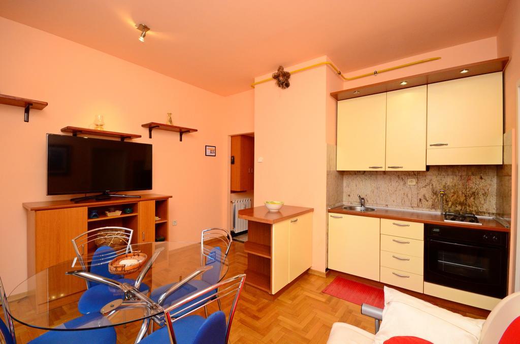 Apartment Blazenka Pula Exteriör bild