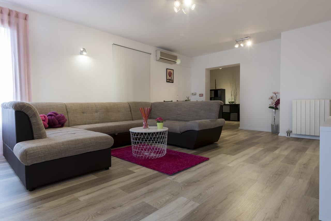 Apartment Blazenka Pula Exteriör bild